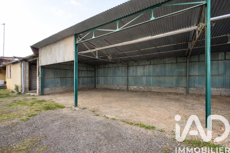 Maison - 180 m² - 8 pièces