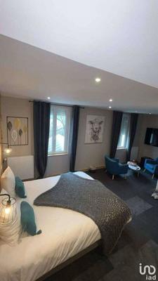 Local commercial - 1 300 m²