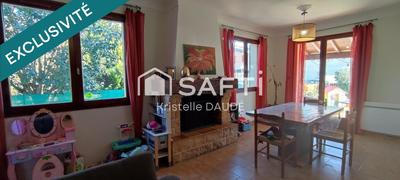 Maison - 99 m² - 4 pièces