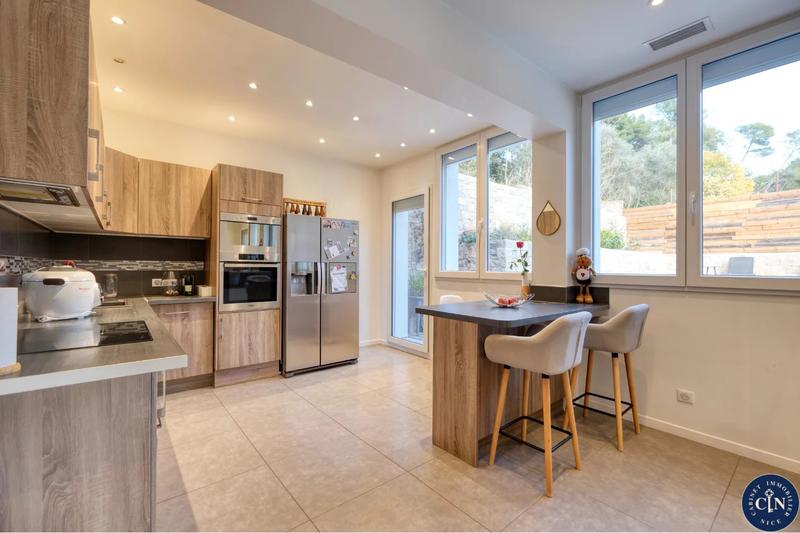 Maison - 101 m² - 4 pièces