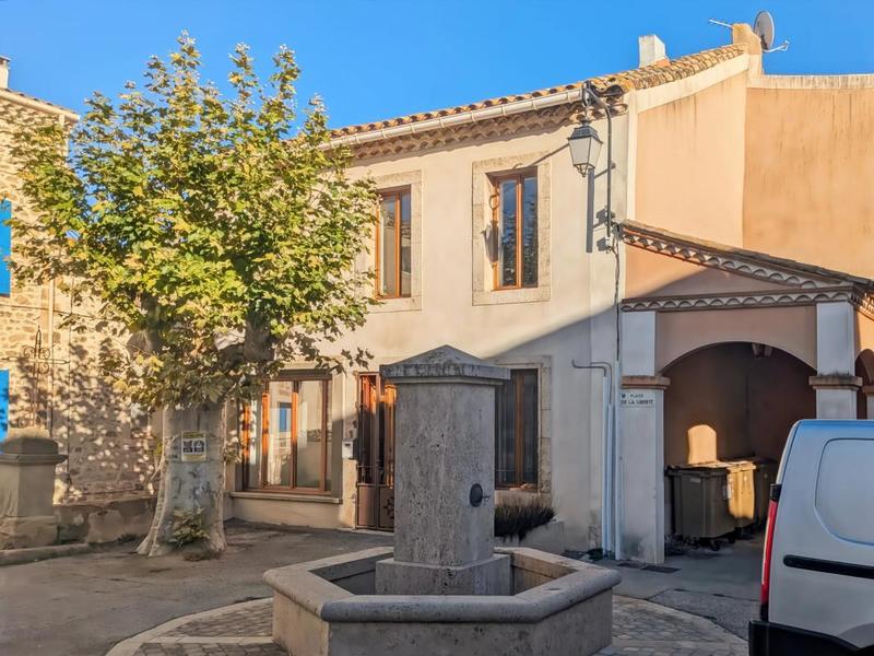 Maison de village - 158 m² - 6 pièces