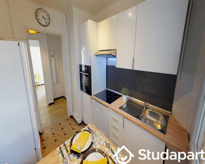 Chambre - 70 m² - 1 pièce