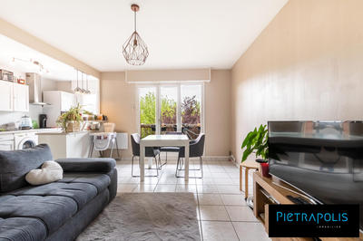 Appartement - 64 m² - 3 pièces