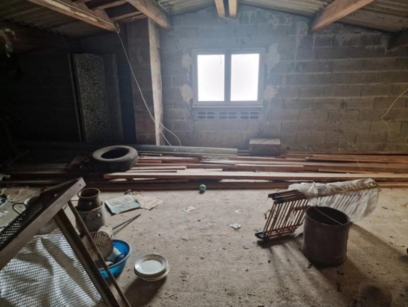 Maison - 250 m² - 9 pièces