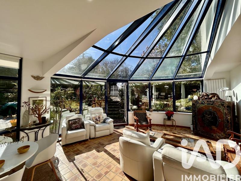 Maison - 137 m² - 7 pièces