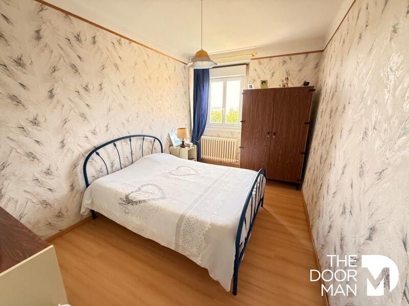 Maison - 185 m² - 7 pièces