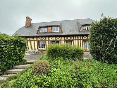 Maison - 295 m² - 8 pièces