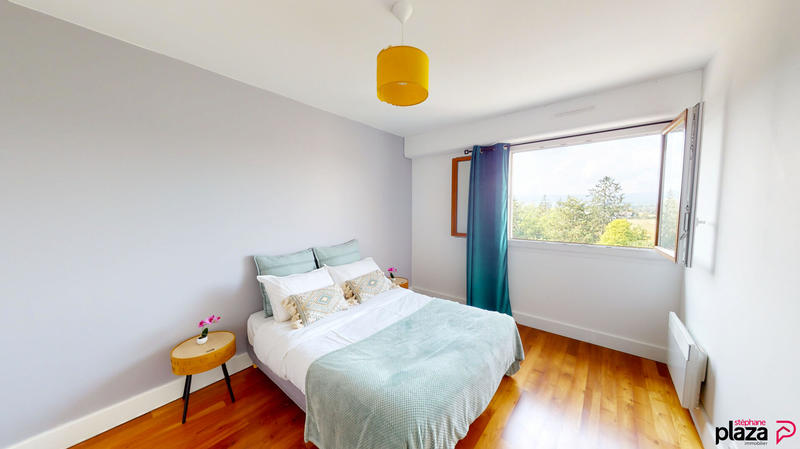 Appartement - 80 m² - 3 pièces