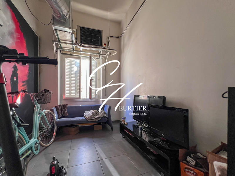 Local commercial - 64 m²