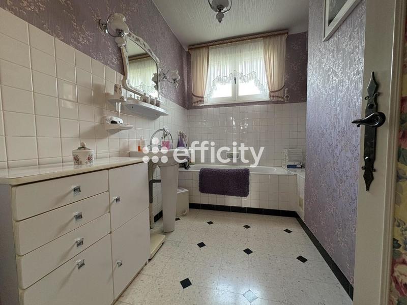 Maison - 117 m² - 6 pièces