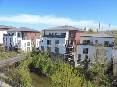 Appartement - 80 m² - 4 pièces