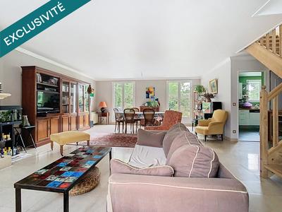 Maison - 170 m² - 5 pièces