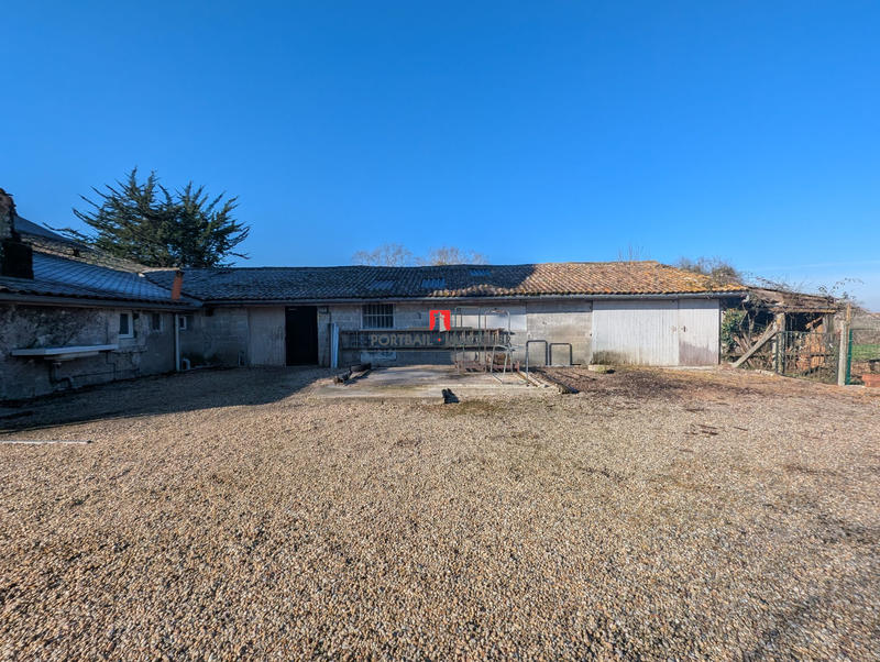 Maison - 290 m² - 6 pièces