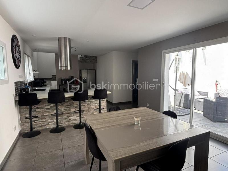 Villa - 130 m² - 4 pièces