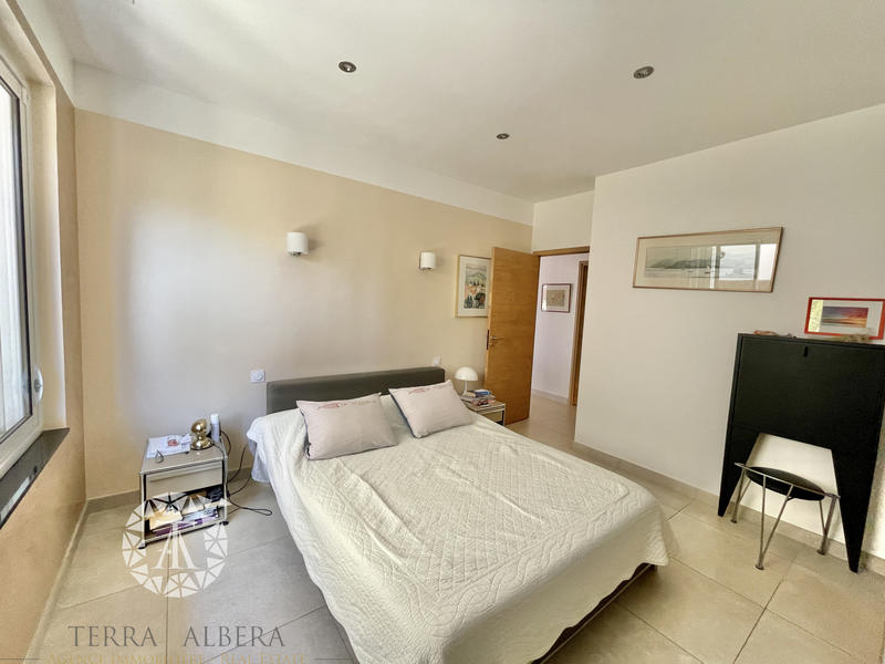 Villa - 148 m² - 5 pièces