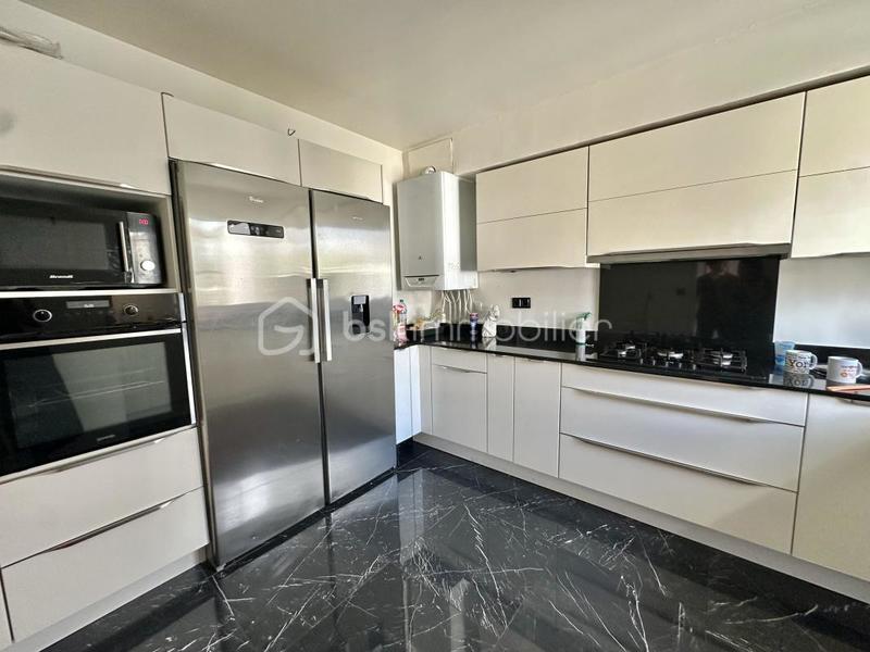 Maison - 106 m² - 6 pièces