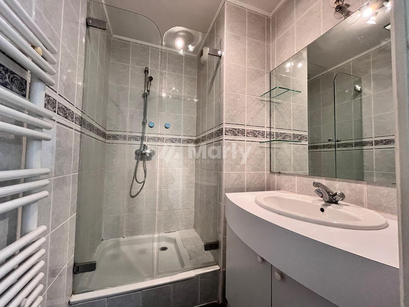 Appartement - 85 m² - 4 pièces