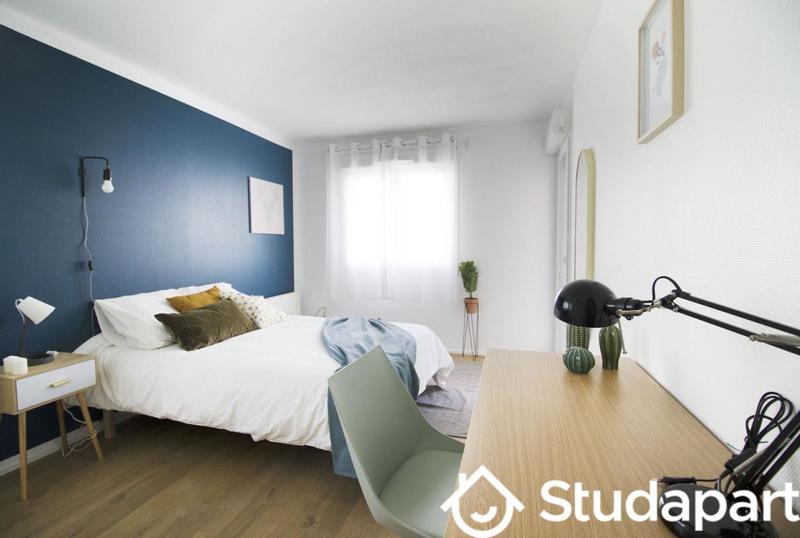 Chambre - 11 m² - 1 pièce