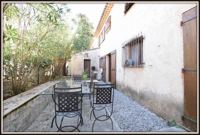 Villa - 171 m² - 6 pièces