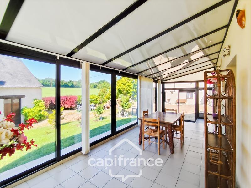 Maison - 212 m² - 7 pièces