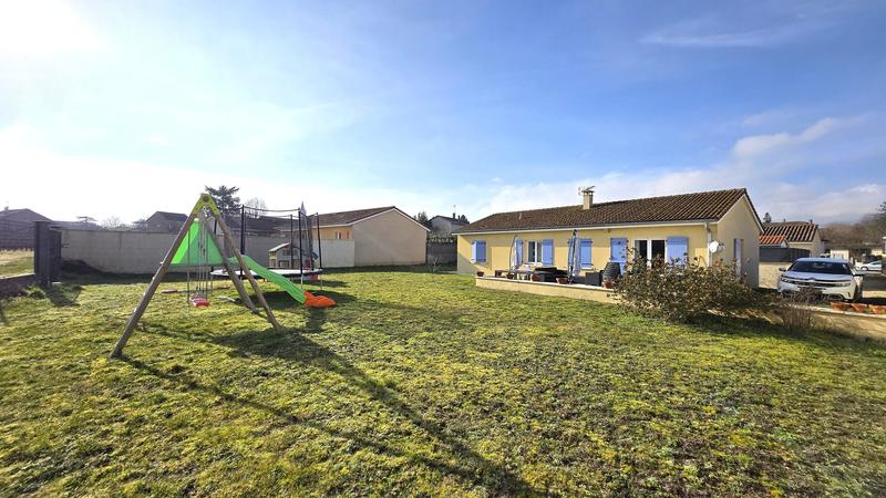 Maison - 90 m² - 5 pièces