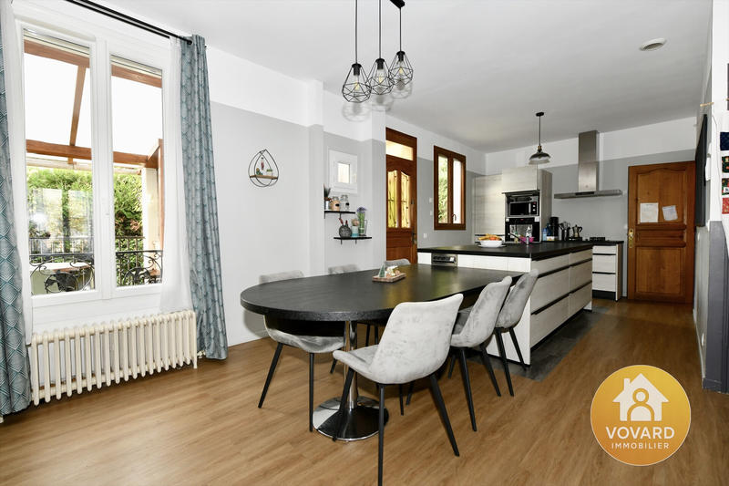 Maison - 93 m² - 4 pièces