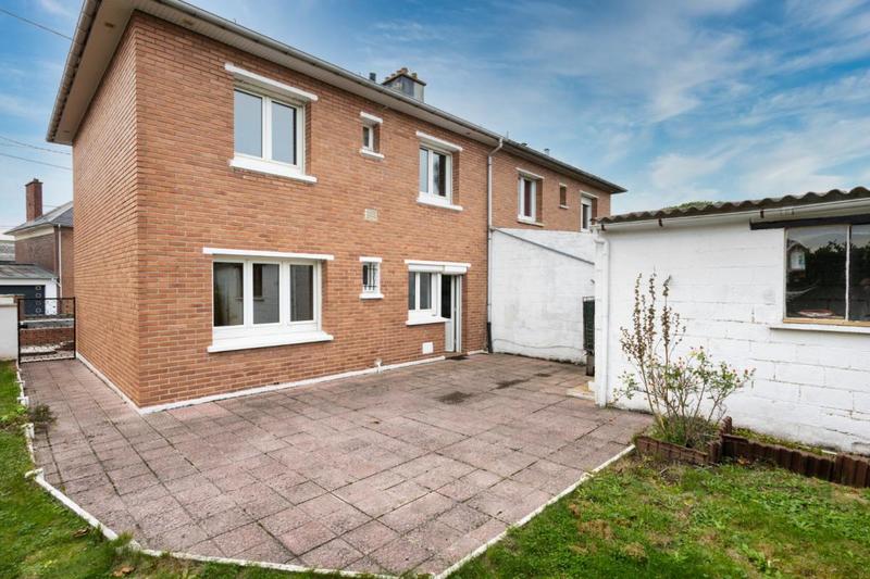 Maison - 77 m² - 5 pièces