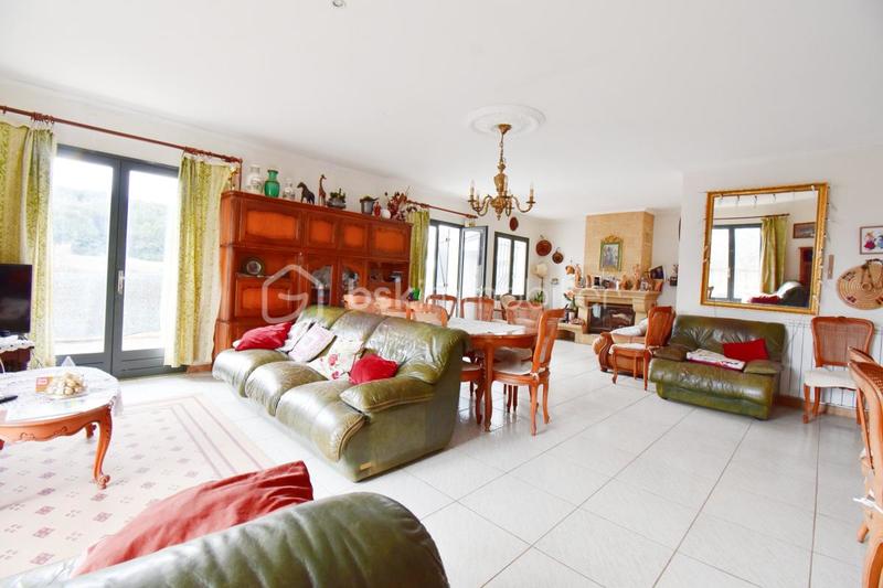 Propriété - 320 m² - 14 pièces