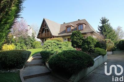 Maison - 185 m² - 7 pièces