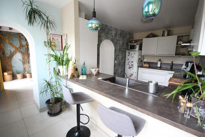 Maison - 196 m² - 8 pièces