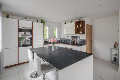 Villa - 223 m² - 5 pièces