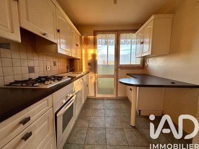 Appartement - 81 m² - 5 pièces
