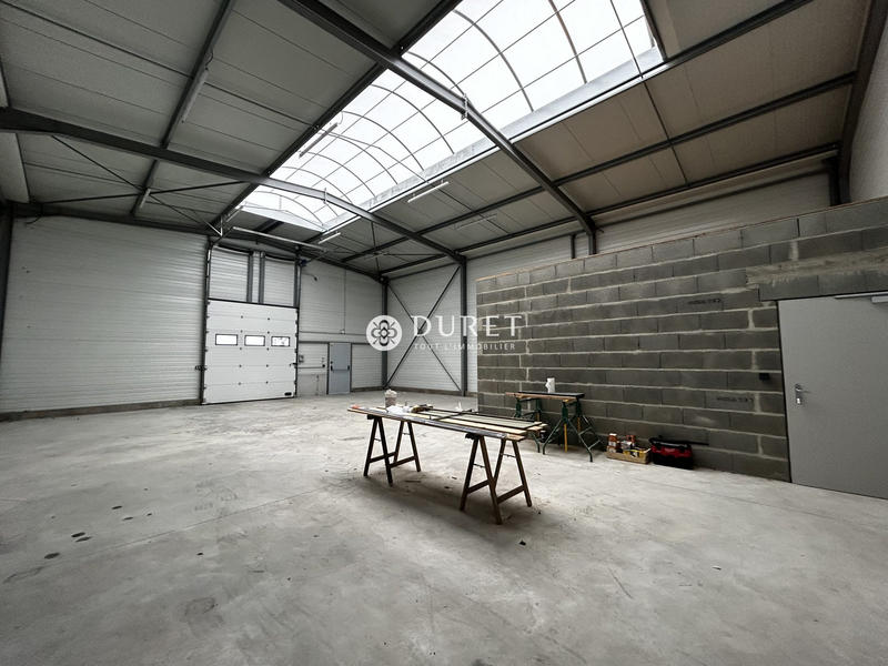 Local d'activités - 290 m²