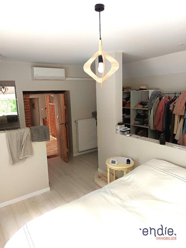 Maison - 200 m² - 8 pièces