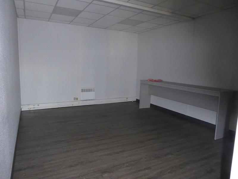Bureau - 244 m²