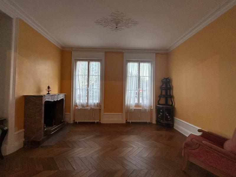 Maison de maîtres - 192 m² - 7 pièces