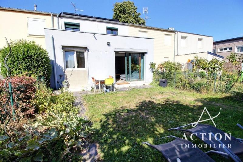 Maison - 85 m² - 5 pièces