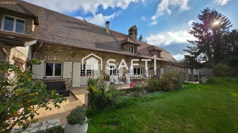 Maison - 410 m² - 9 pièces