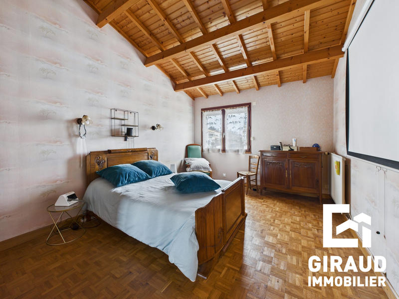 Maison - 113 m² - 7 pièces