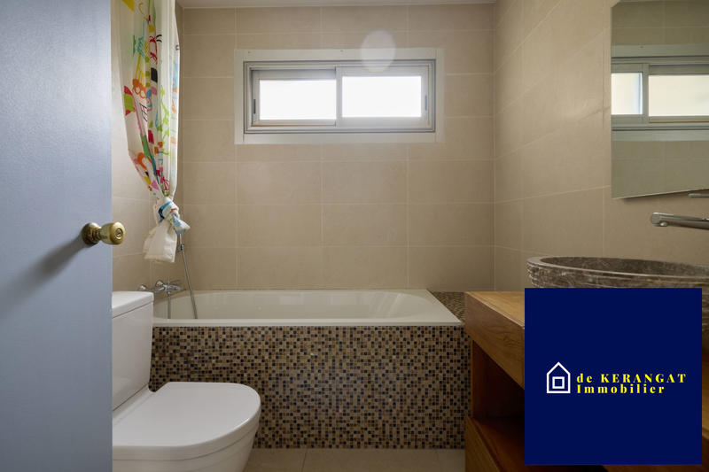 Appartement - 121 m² - 4 pièces