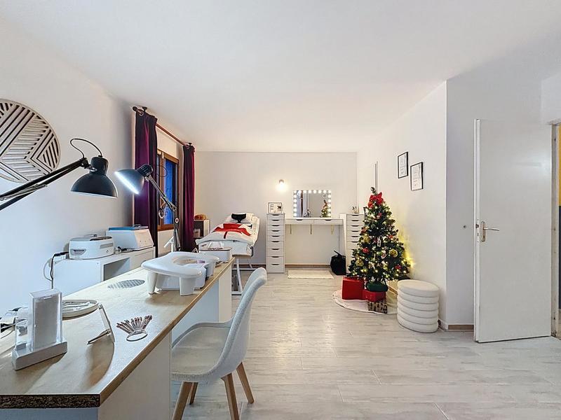 Maison - 160 m² - 6 pièces