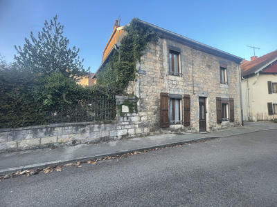 Maison - 120 m² - 4 pièces
