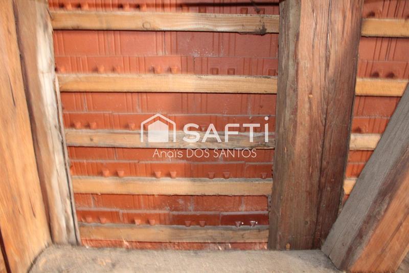 Maison - 310 m² - 15 pièces