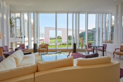 Maison d'architecte - 248 m² - 7 pièces