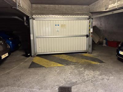 Parking / Garage - 11 m²