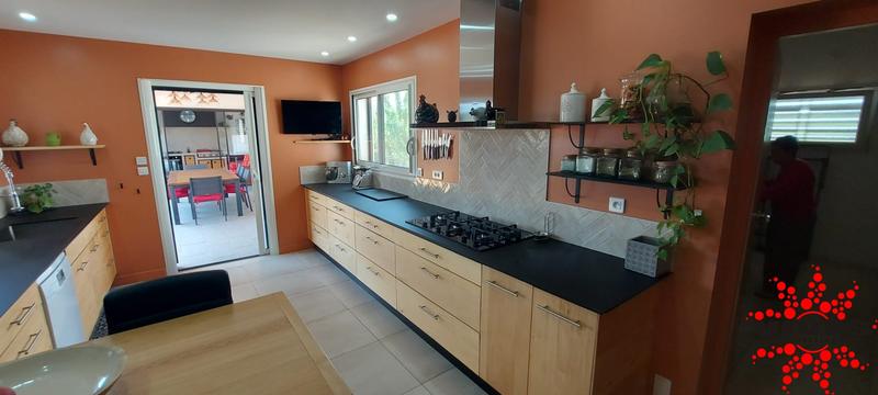 Villa - 176 m² - 6 pièces