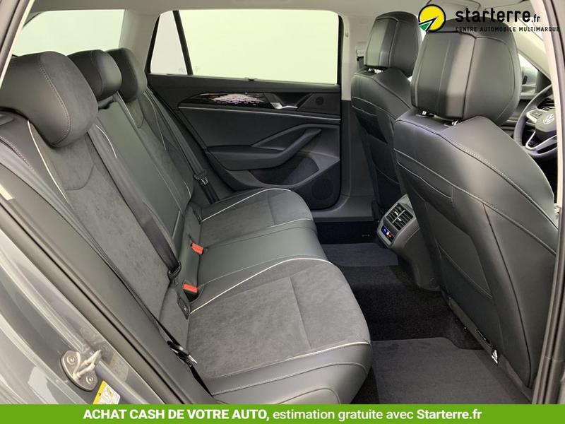 Volkswagen Passat 1.5 eTSI Opf 150 Dsg7 Elegance