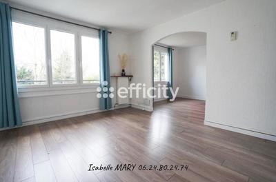 Maison - 136 m² - 5 pièces