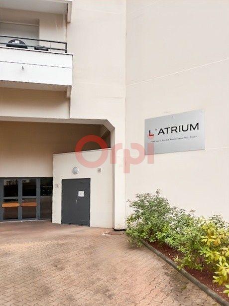 Parking / Garage - 12 m²