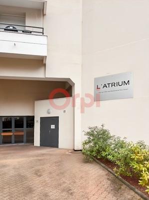 Parking / Garage - 12 m²